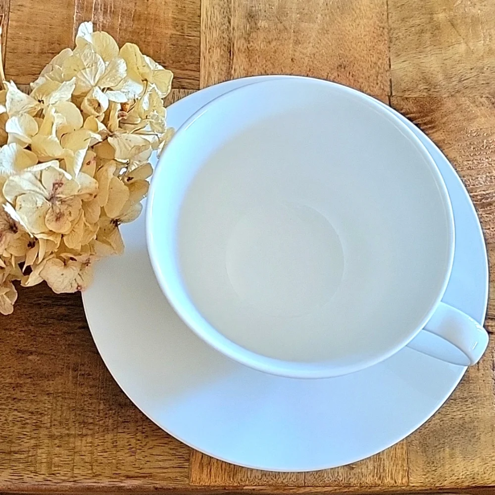Crate&Barrel pair of teacup set